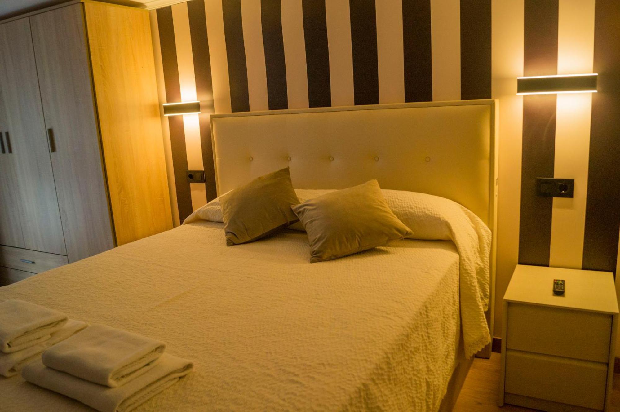 Alojamientos Rooms Catamaran Castro Urdiales Exterior foto