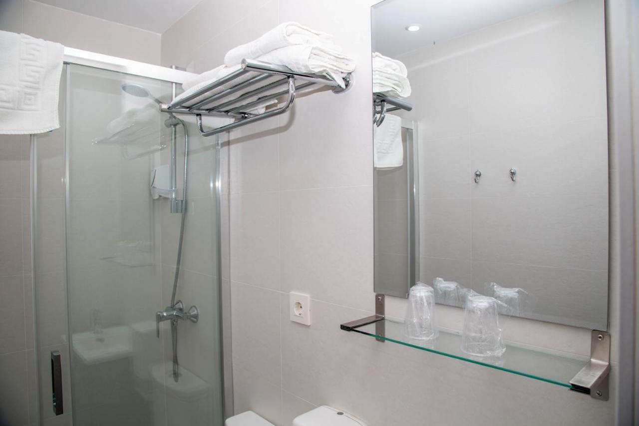 Alojamientos Rooms Catamaran Castro Urdiales Exterior foto